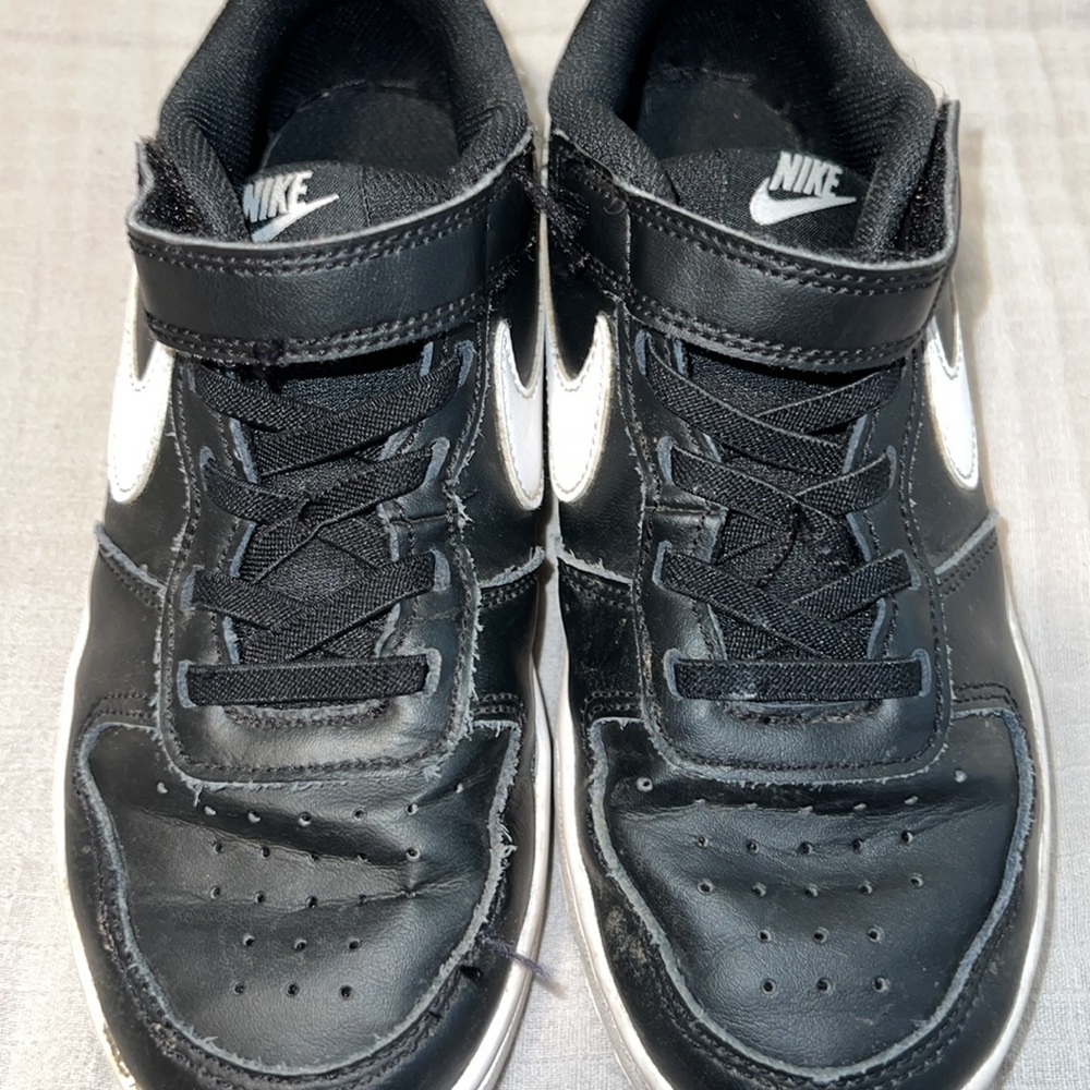 Boys Nike sneakers - Picture 7 of 7